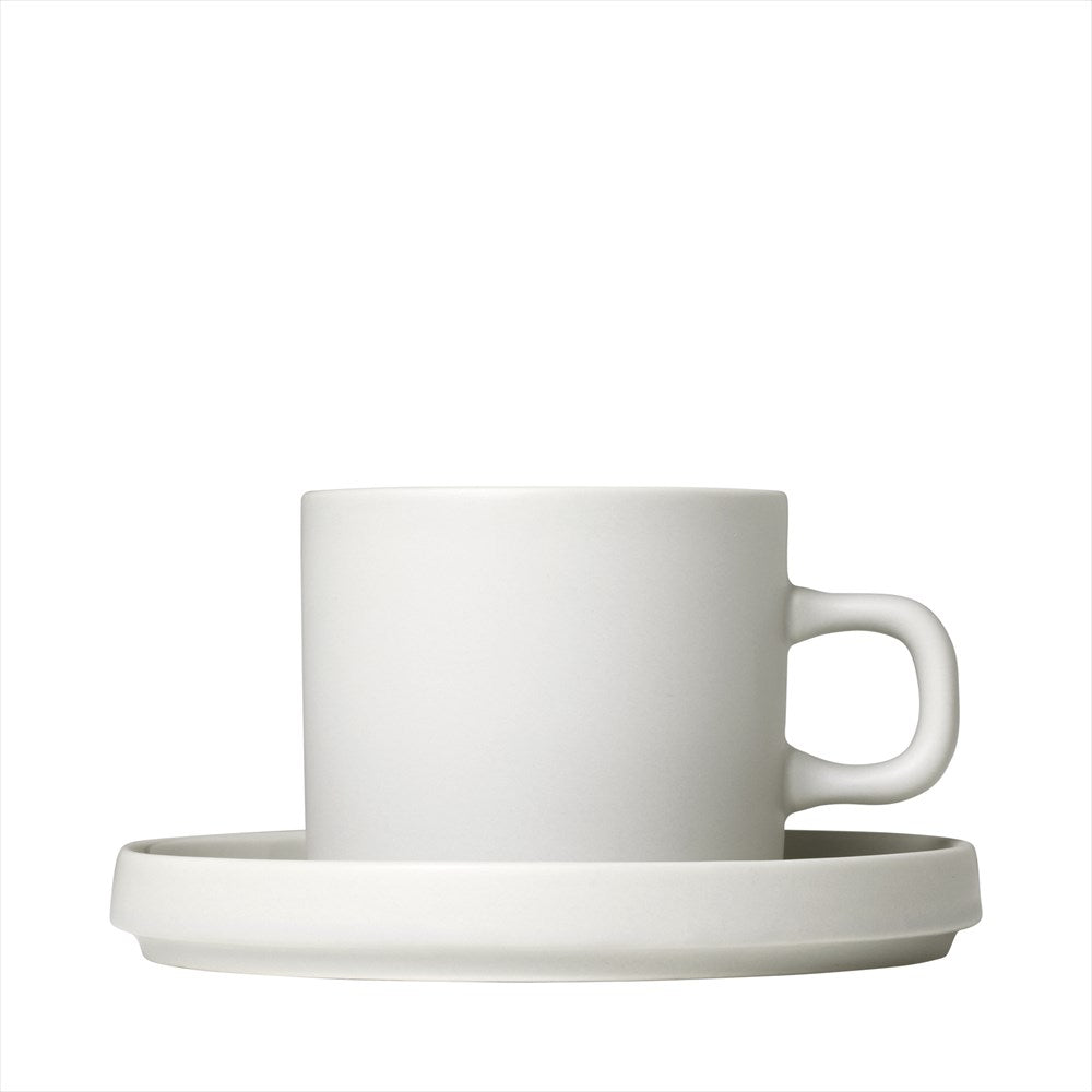Set/ 2 st kaffemuggar och fat, 4 delar. Färg; Moonbeam. Mått; H 7 cm, T 11 cm, O 8 cm, V 200 ml, H 2 cm, O 14,5 cm.