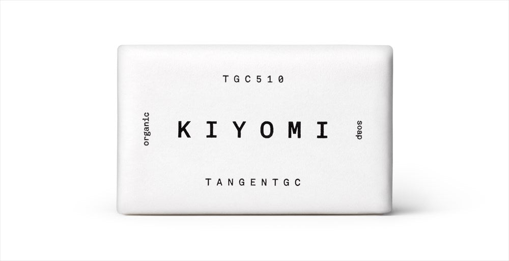 Tvål, 100 g. Doft: Kiyomi. Ingredienser: Sodium Palmitate, Sodium Cocoate, Aqua, Glycerin, Parfum, Titanium Dioxide, Citrus Aurantium, Bulcis Peel Oil Expressed, Sodium Chloride, Tetrasodium Glutamate Diacetate, Limonene, Linalool.