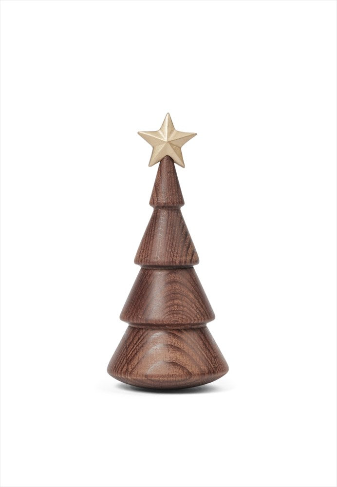 Trädekoration julgran. Färg: Brun. Mått: H13,8 cm / L6 cm / B6 cm. Material: FSC termobok, FSC bok. Designer: Thor Høy