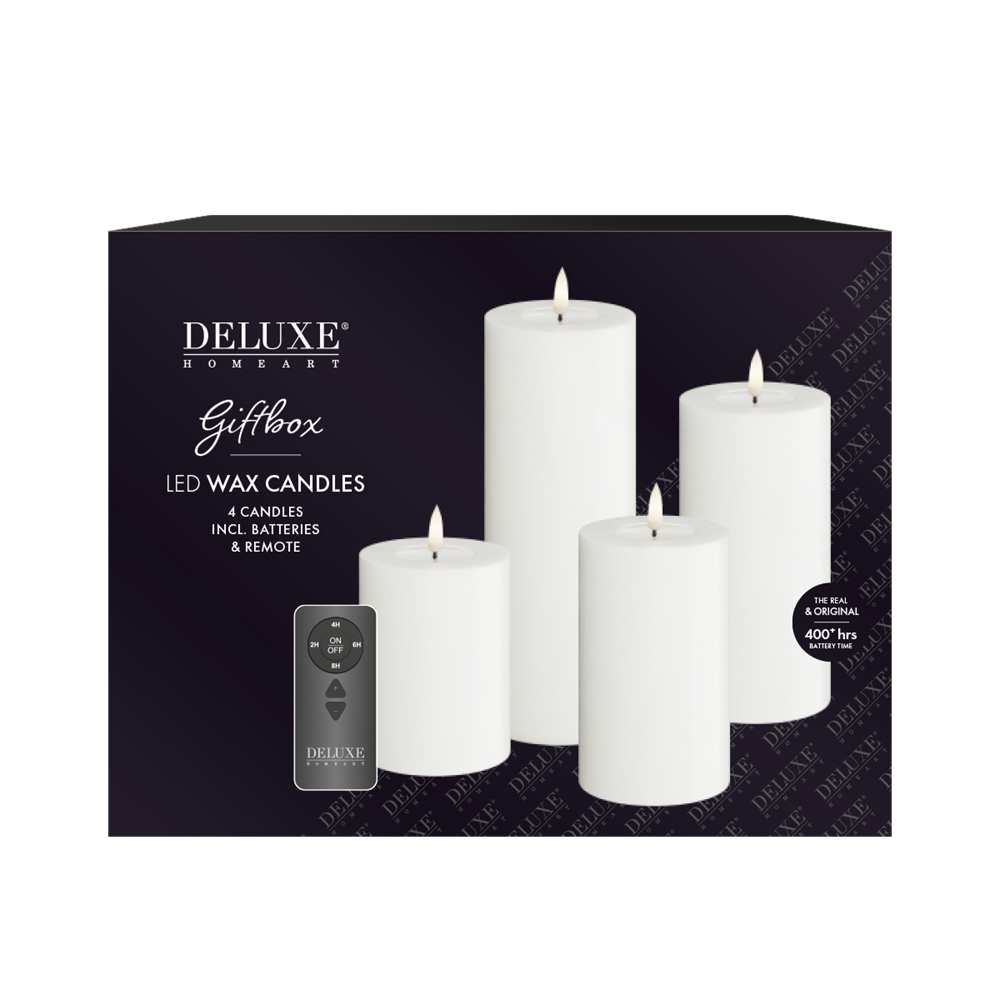 Ett set av LED-ljus innehållande: Blockljus 7,5x10 cm + blockljus 7,5x12,5 cm + blockljus 7,5x15 cm + blockljus 7,5x20 cm + fjärrkontroll. Färg: Vit. Material: Blockljus: Paraffinvax, resin / Fjärrkontroll: Plast. Batteri: 8 x AA ingår