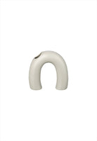 Kagetsu Vas Micro Chip 12,5 cm. Mått: H 12,5 cm, B 12,5 cm, L 5 cm. Material: Stengods