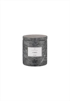 Frabli Doftljus Marmor 8 cm Magnet. Mått: Höjd 9 cm, Ø 8 cm. Material: Marmor, aluminium, naturligt sojavax