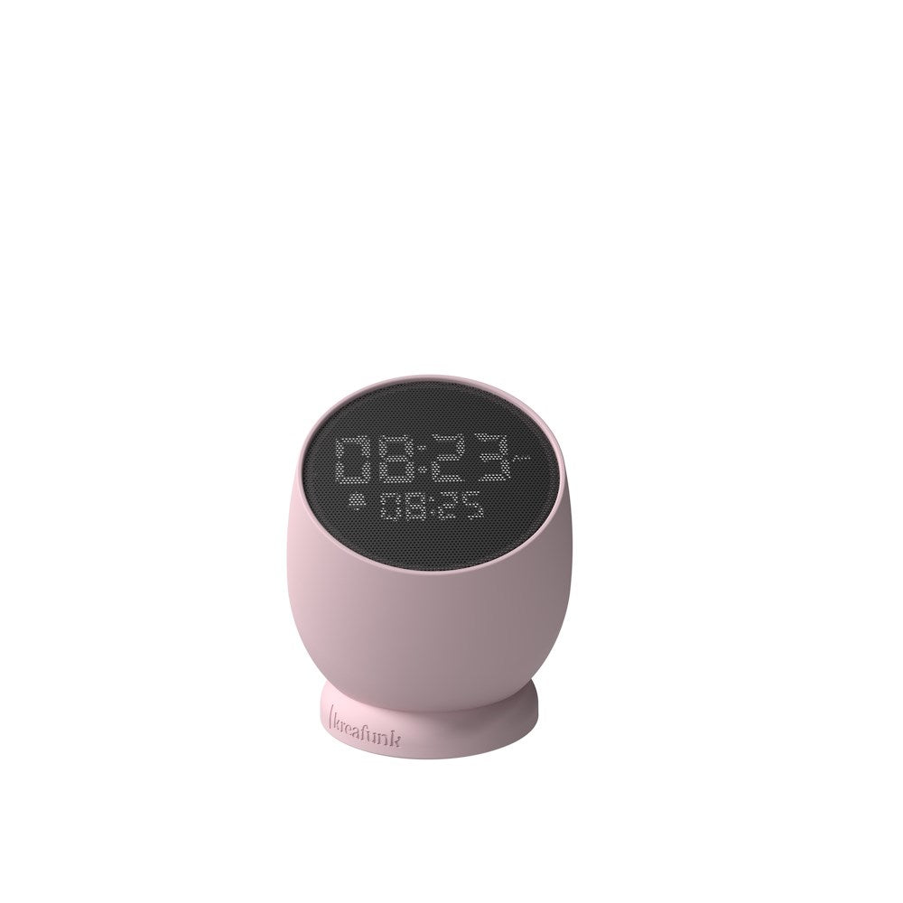 Väckarklocka. Färg: Dusty Rose. Dimbar display. Vattenresistent (IPX4). Roterbar bas. USB-C kabel (inkl). Upp till 30 dagars laddning. 1-2 timmars laddningstid. Material: 100% återvunnen GRS-certifierad ABS-plast/Stål/Silikon.