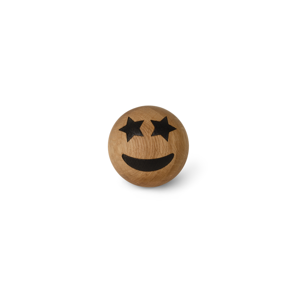 Emojiboll Stars. Ek. Mått: O 7 cm, vikt: 146 g.