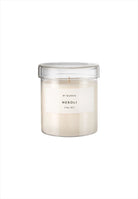 Doftljus Neroli Lily White. Mått: H 9,5 cm / Diameter 9 cm. Brinntid: 45 timmar