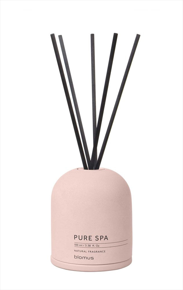 Set med glasflaska, betonghölje, 100 ml doftolja, 5 vasspinnar. Doft: Fig. Färg: Rose Dust. Material: Betong/Färgat glas/Plast