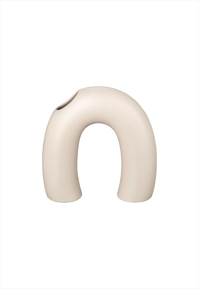 Kagetsu Vas Moonbeam 18 cm. Mått: H 18 cm, B 18 cm, L 5 cm. Material: Stengods