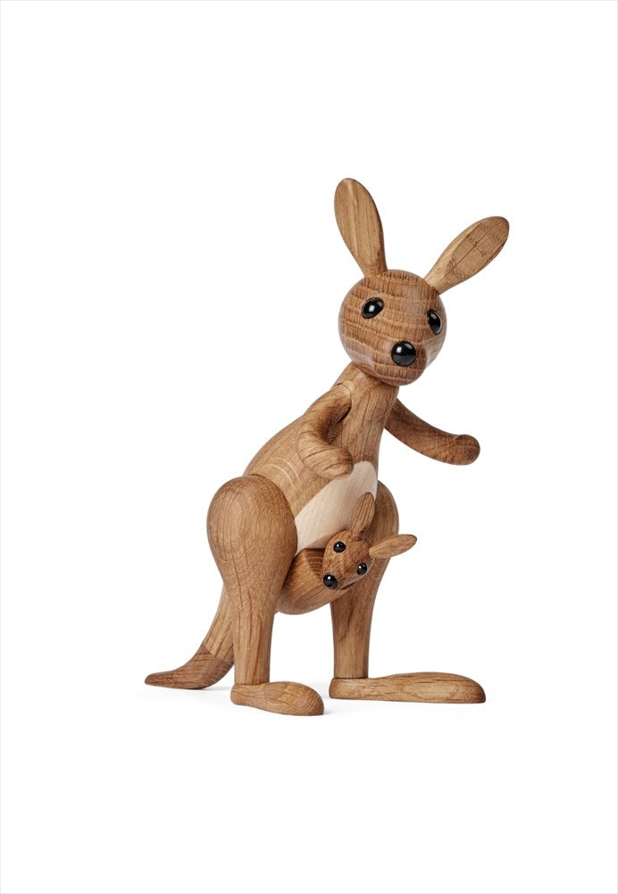 Trädekoration Känguru. Färg: Natur. Mått: H16,5 cm / L17 cm / B7,3 cm. Material: FSC Ek, FSC lönn. Designer: Chresten Sommer