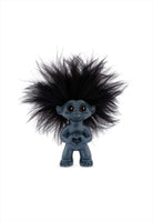 Lyckotroll. Klassisk. Höjd: 9 cm. Material: Polyresin, fårskinn. Färg: Mörkblå med hjärta