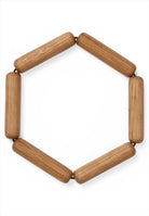 Ihopfällbart underlägg med magnet. Färg: Natur. Mått: L14 cm / B14 cm / H20 cm. Material: FSC ek, resår. Designer: Thor Høy