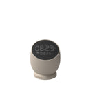 Väckarklocka. Färg: Ivory Sand. Dimbar display. Vattenresistent (IPX4). Roterbar bas. USB-C kabel (inkl). Upp till 30 dagars laddning. 1-2 timmars laddningstid. Material: 100% återvunnen GRS-certifierad ABS-plast/Stål/Silikon.
