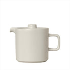 Tekanna, V 1 liter. H 13,5 cm, L 18 cm, O 12 cm. Färg: Moonbeam